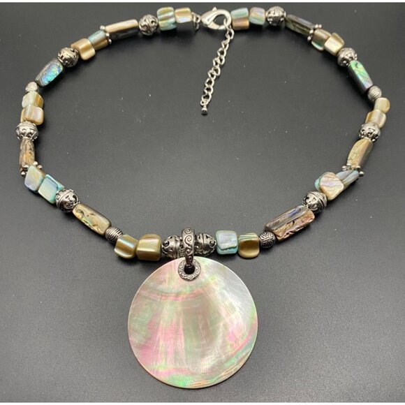 Cookie Lee Style Shell Pendant Necklace Earring Set Unmarked Beaded Silver Tone - Picture 12 of 12